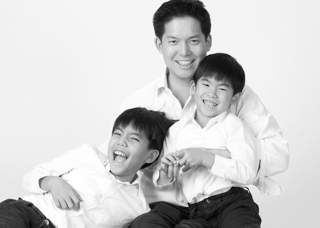 香港儿童摄影师，香港家庭肖像，新生儿摄影，摄影师，香港摄影